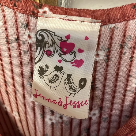 Floral short romper - Picture 2 of 6